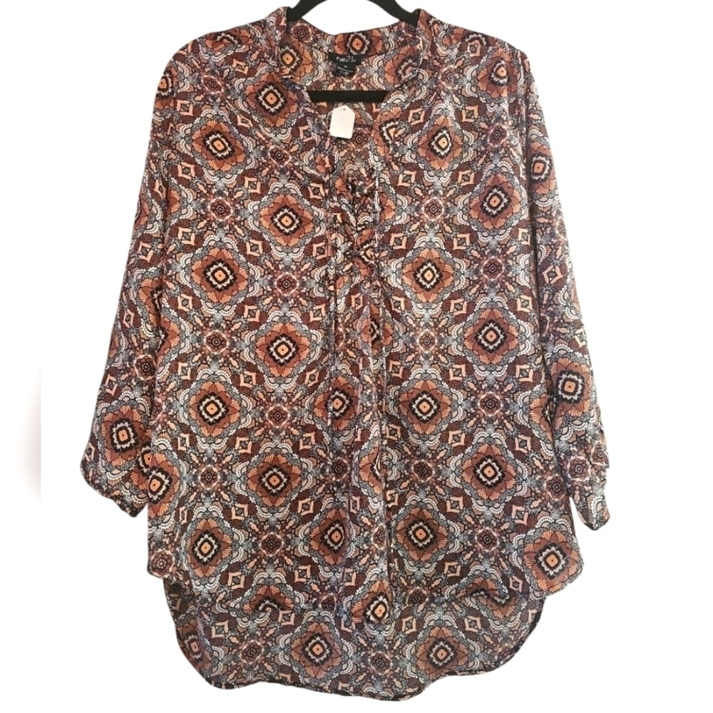 Rue 21 Tunic Top Floral Medallion Roll Tab BOHO Hi-low Lace Up Neck